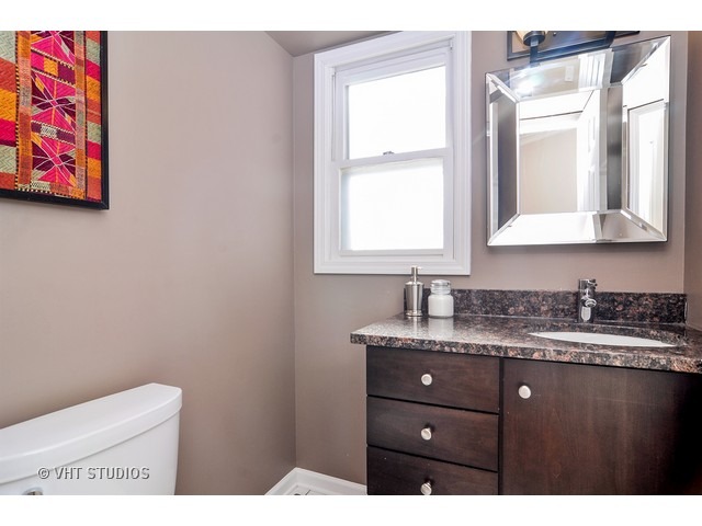 606 Raintree Road Buffalo Grove, IL 60089 - Photo 14 of 25