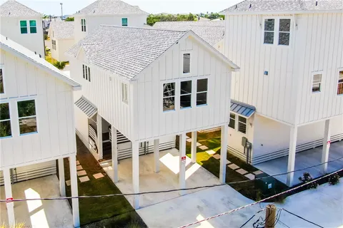 $460,000 | 434 Oleander Street, Unit 8, Port Aransas, TX 78373