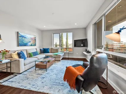 $1,100,000 | 1727 Lacassie Avenue, Unit 4D, Walnut Creek, CA 94596