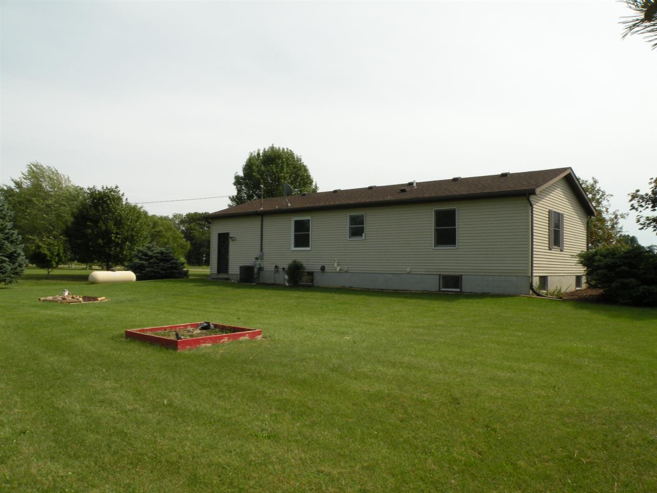 360 West Wilkinson Road Owosso, MI 48867 - Photo 4 of 21 View of the Back