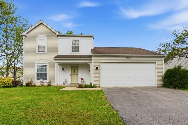 $400,000 | 2054 Mission Hills Drive, Elgin, IL 60123