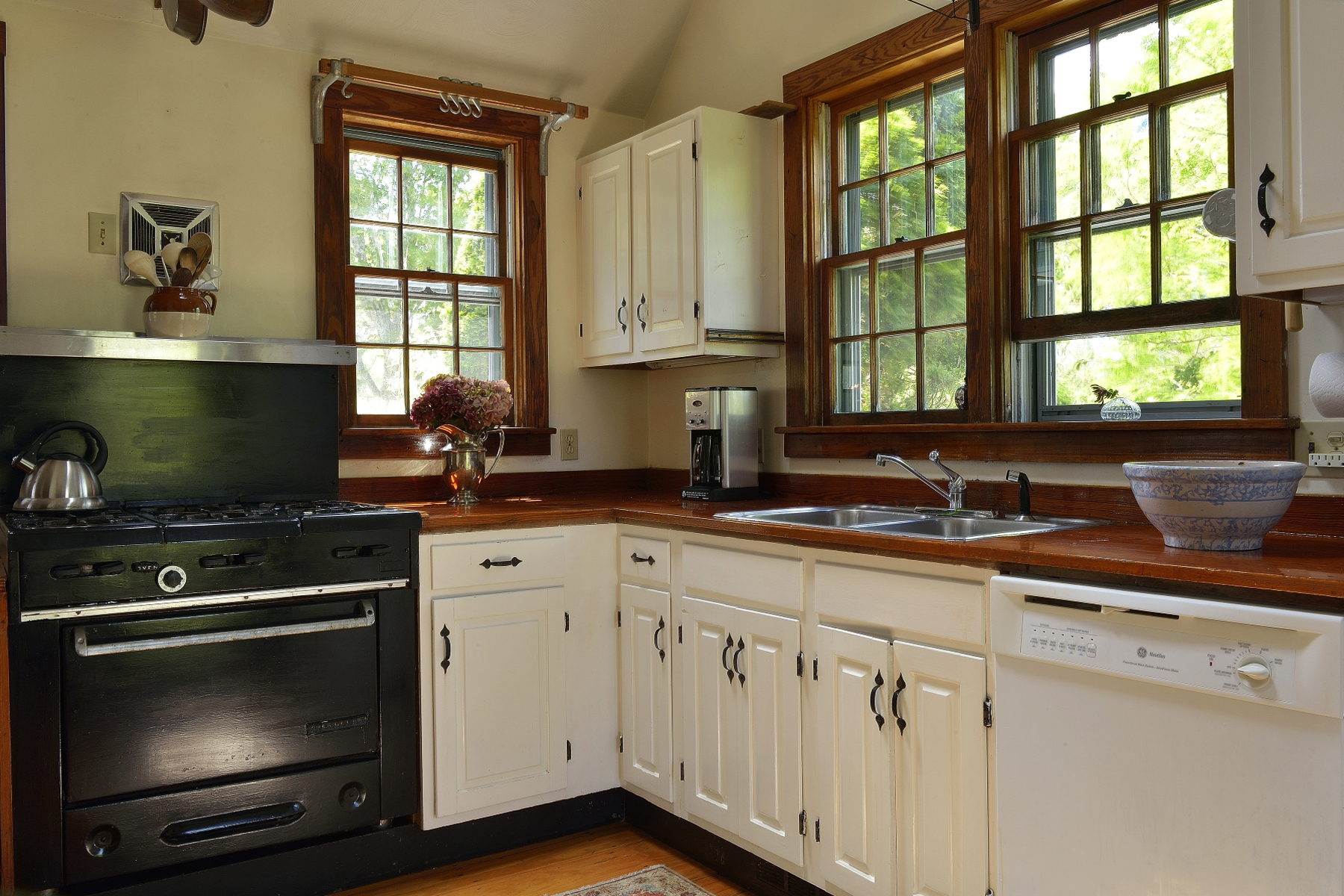 316 Polpis Road Nantucket, MA 02554 - Photo 8 of 16 Gallery Image 8