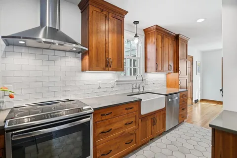 $699,900 | 4026 Paunack Avenue, Madison, WI 53711