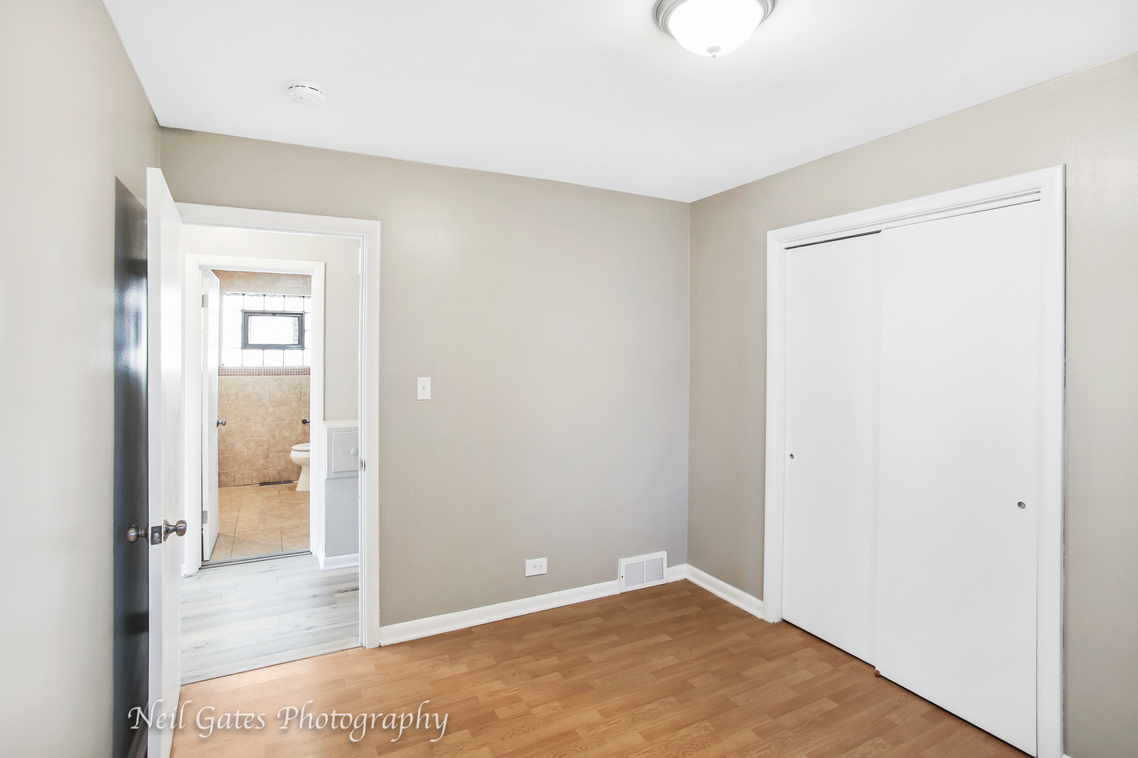 6725 Riverside Drive Berwyn, IL 60402 - Photo 12 of 27
