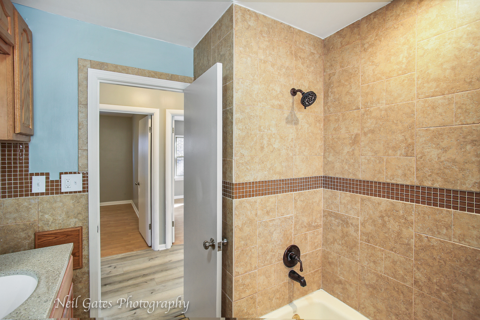 6725 Riverside Drive Berwyn, IL 60402 - Photo 10 of 27