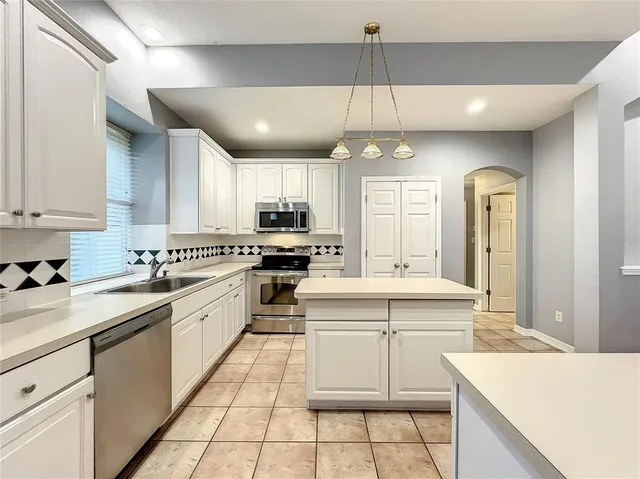 $615,000 | 10915 Piping Rock Circle, Orlando, FL 32817