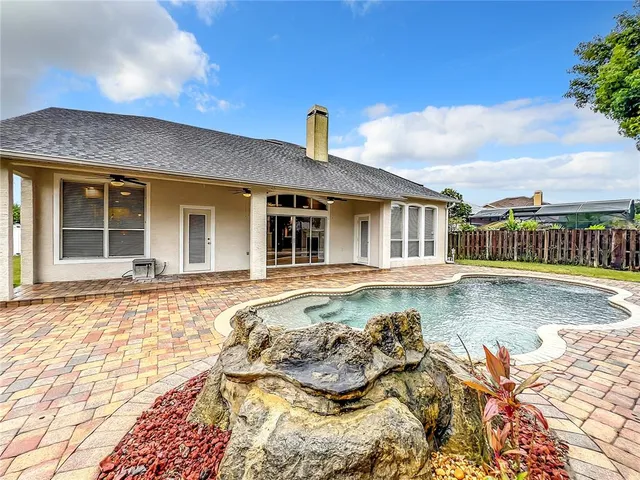 $615,000 | 10915 Piping Rock Circle, Orlando, FL 32817