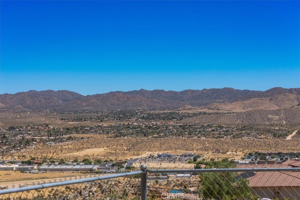 6177 Mandarin Road Yucca Valley, CA 92284 - Photo 48 of 58