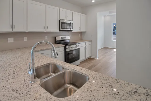 $446,045 | 1145 Southerlynn Drive, White House, TN 37188