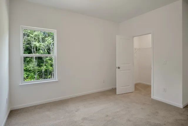 $446,045 | 1145 Southerlynn Drive, White House, TN 37188