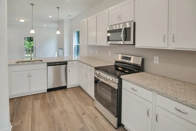 $446,045 | 1145 Southerlynn Drive, White House, TN 37188