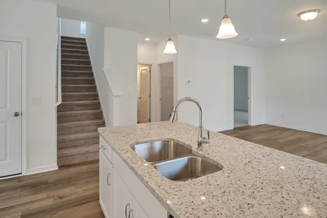 $446,045 | 1145 Southerlynn Drive, White House, TN 37188