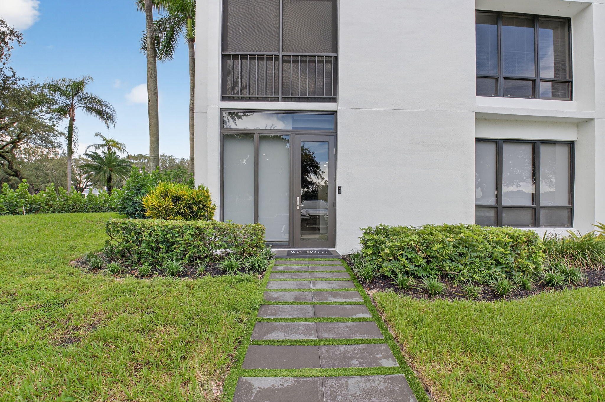 7847 Lakeside Boulevard, Unit 1014 Boca Raton, FL 33434 - Photo 3 of 53 7847 Lakeside Blvd, Unit 1014