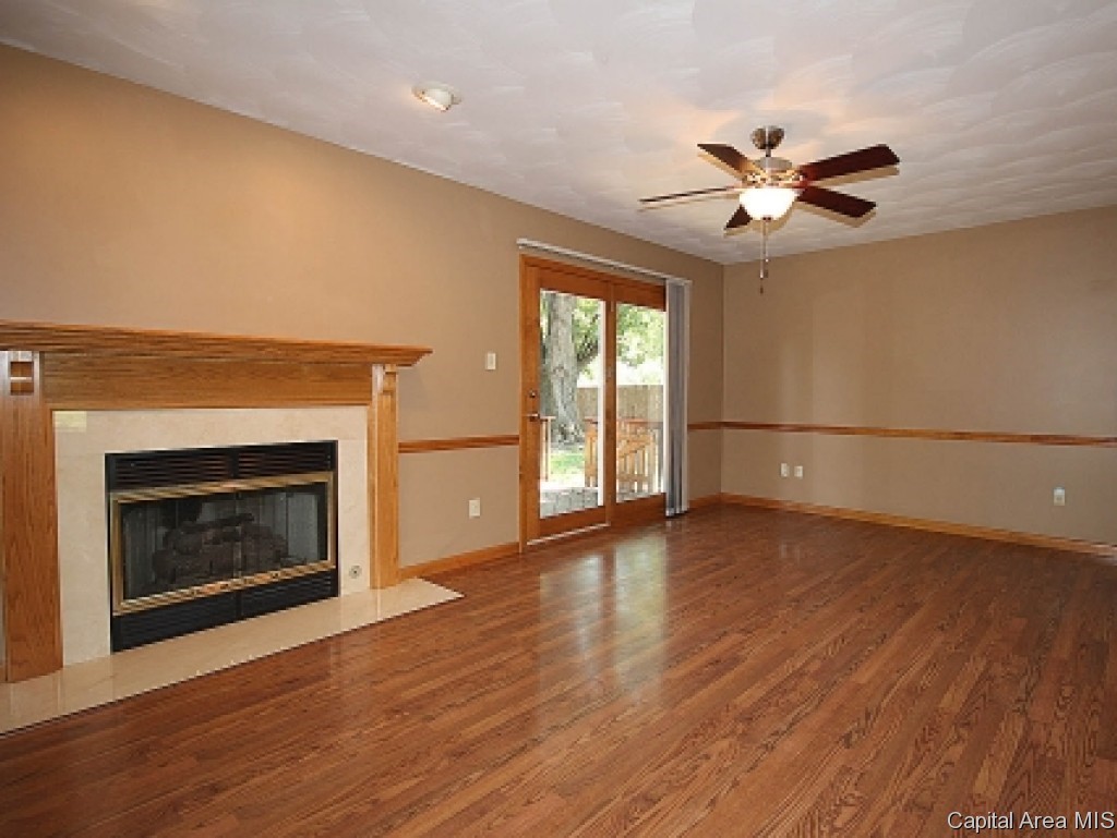 2504 Delaware Drive Springfield, IL 62702 - Photo 13 of 20 Gallery Image 13