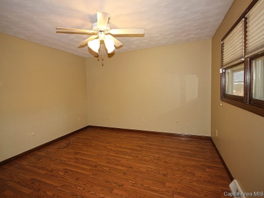 2504 Delaware Drive Springfield, IL 62702 - Photo 18 of 20 Gallery Image 18