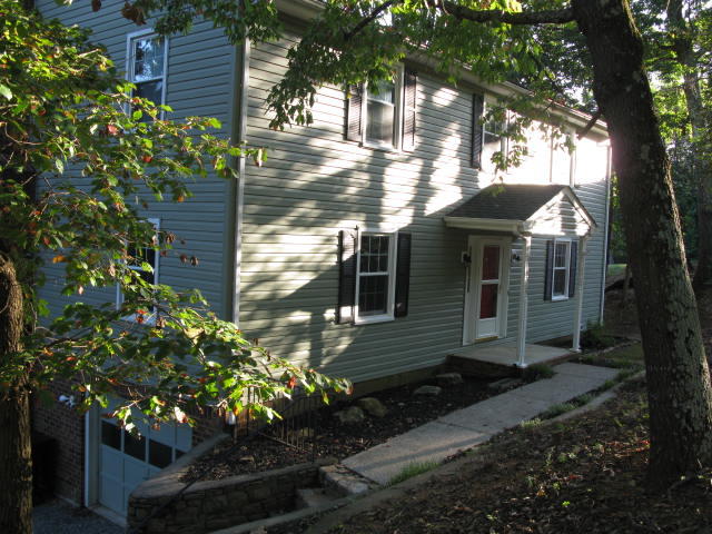 2636 Summit Ridge Road Northeast Roanoke, VA 24012 - Photo 2 of 30 IMG_2645