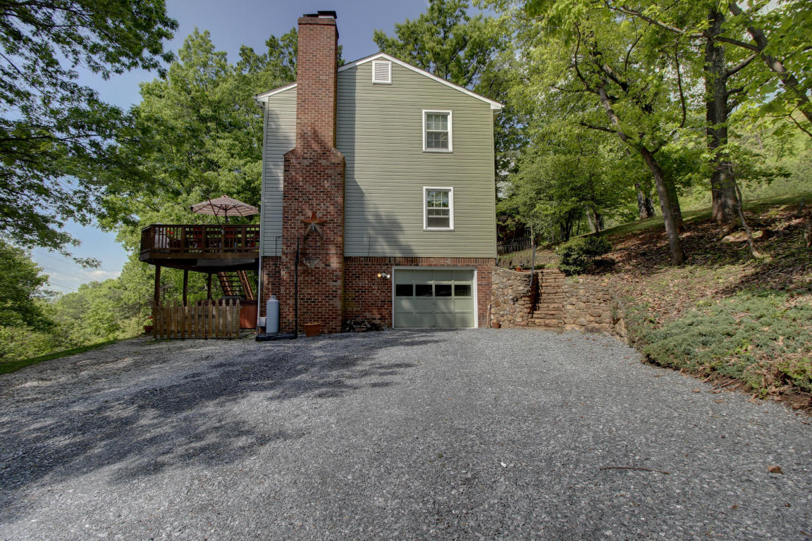 2636 Summit Ridge Road Northeast Roanoke, VA 24012 - Photo 18 of 30 20160808025545875198000000-o