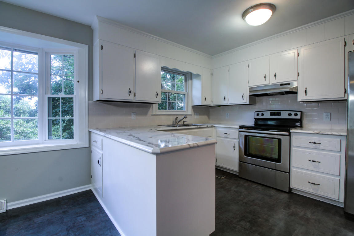 2636 Summit Ridge Road Northeast Roanoke, VA 24012 - Photo 5 of 30 20160808010001258647000000-o