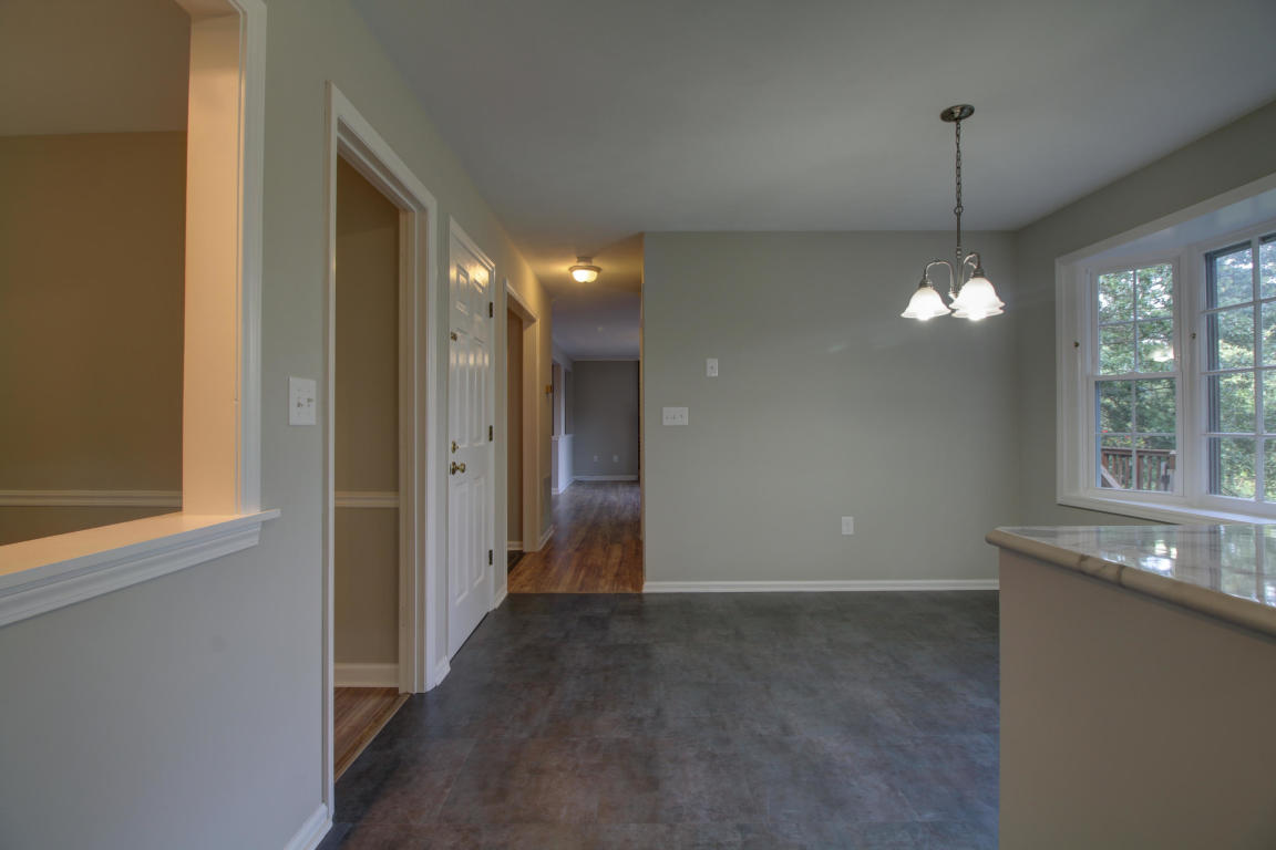 2636 Summit Ridge Road Northeast Roanoke, VA 24012 - Photo 6 of 30 20160808005946565159000000-o