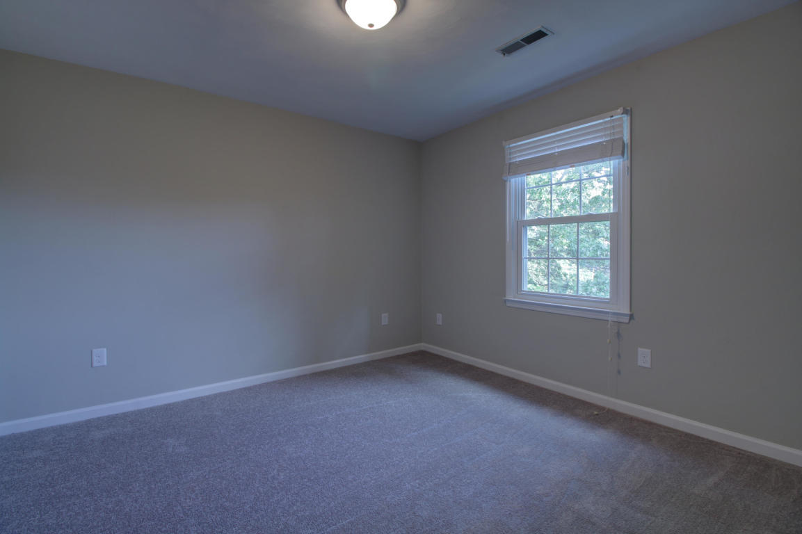 2636 Summit Ridge Road Northeast Roanoke, VA 24012 - Photo 10 of 30 20160808005811116617000000-o
