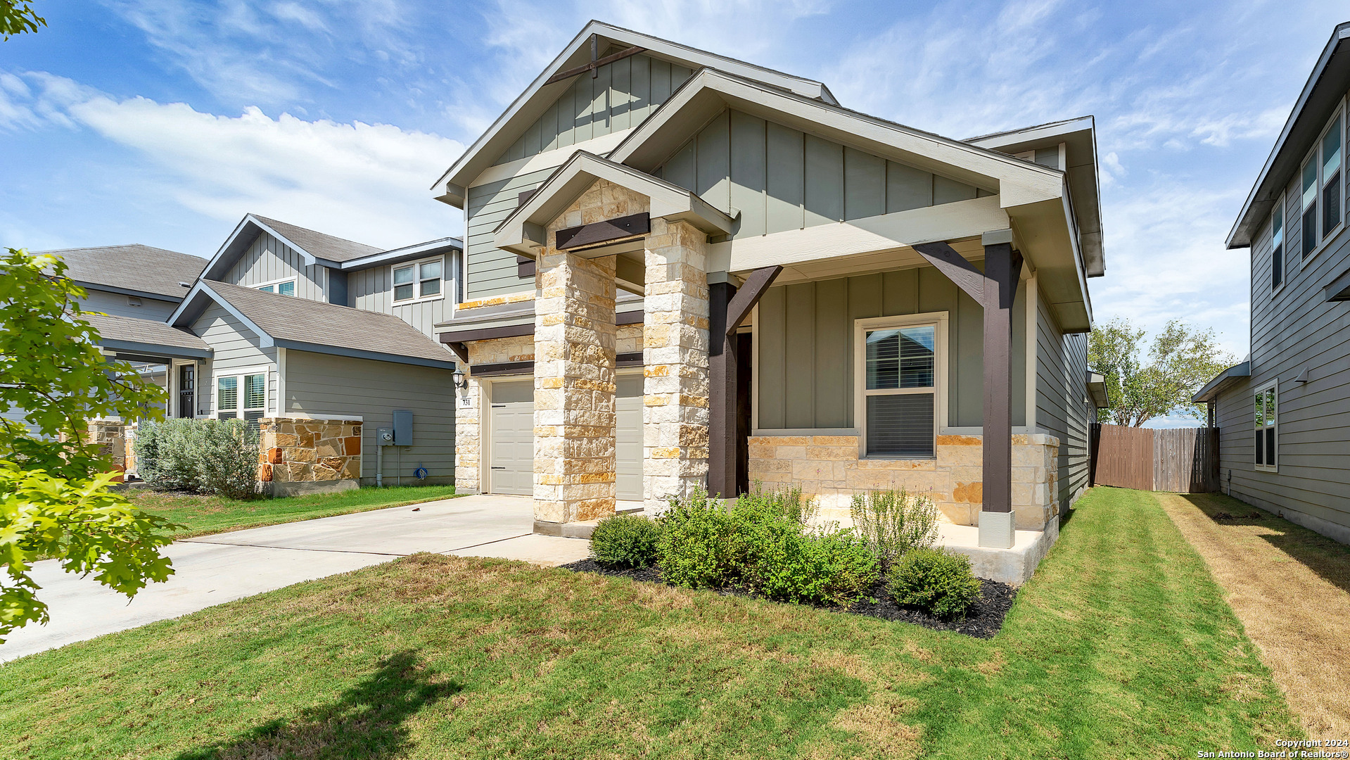 731 Myrtle Path New Braunfels, TX 78130 - Photo 2 of 27
