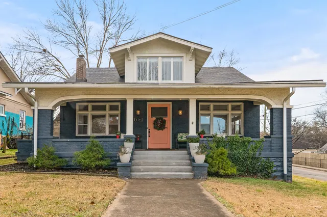 $450,000 | 610 5th Avenue West, Springfield, TN 37172