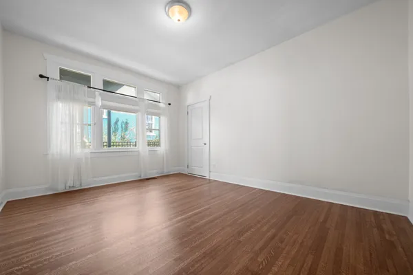 $439,900 | 610 5th Avenue West, Springfield, TN 37172