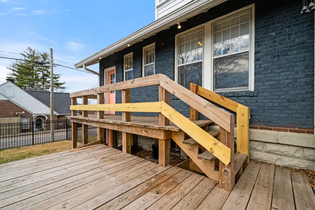 $450,000 | 610 5th Avenue West, Springfield, TN 37172