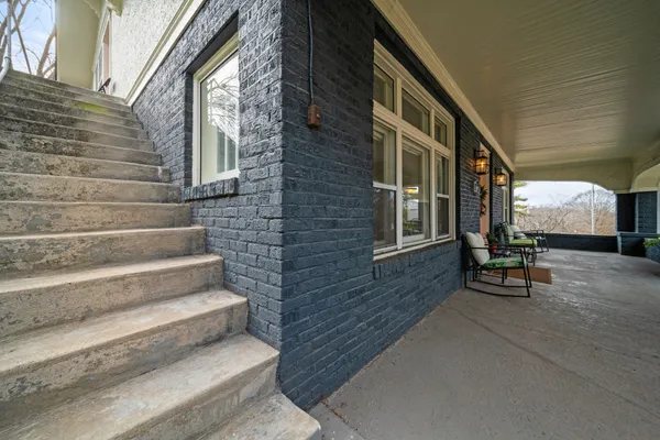 $439,900 | 610 5th Avenue West, Springfield, TN 37172