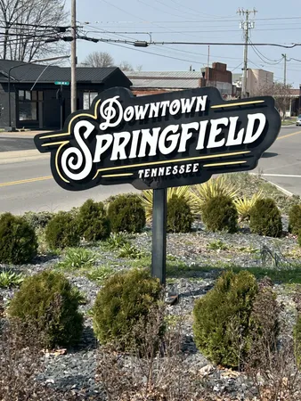 $439,900 | 610 5th Avenue West, Springfield, TN 37172