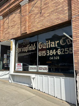 $439,900 | 610 5th Avenue West, Springfield, TN 37172