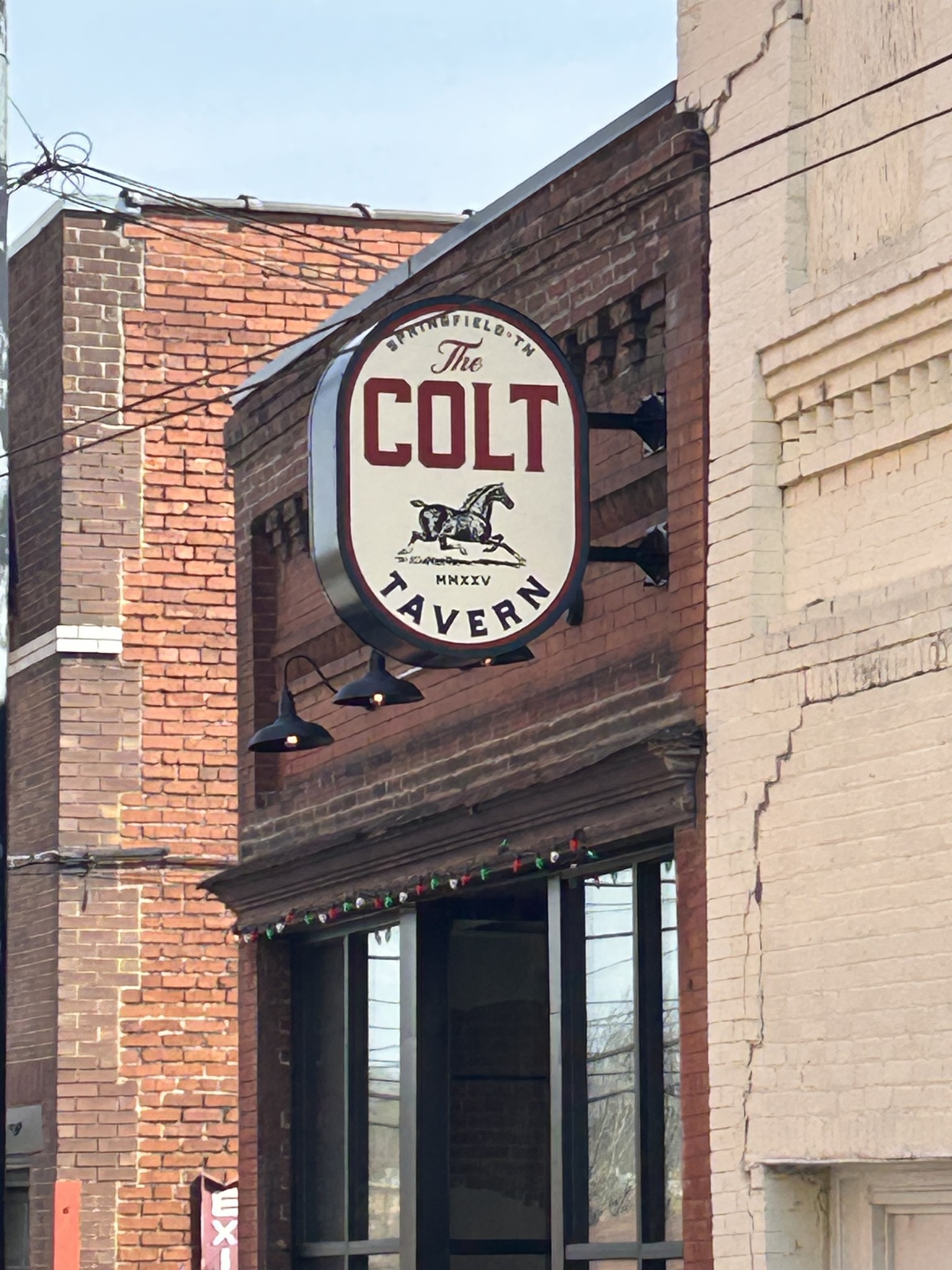 610 5th Avenue West Springfield, TN 37172 - Photo 45 of 45 a sign on the side of a building
