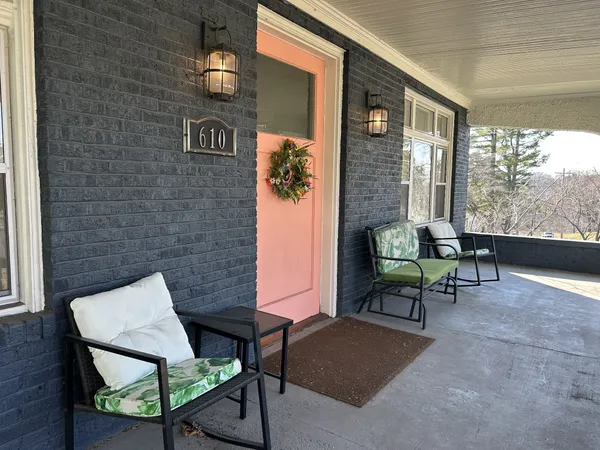 $439,900 | 610 5th Avenue West, Springfield, TN 37172