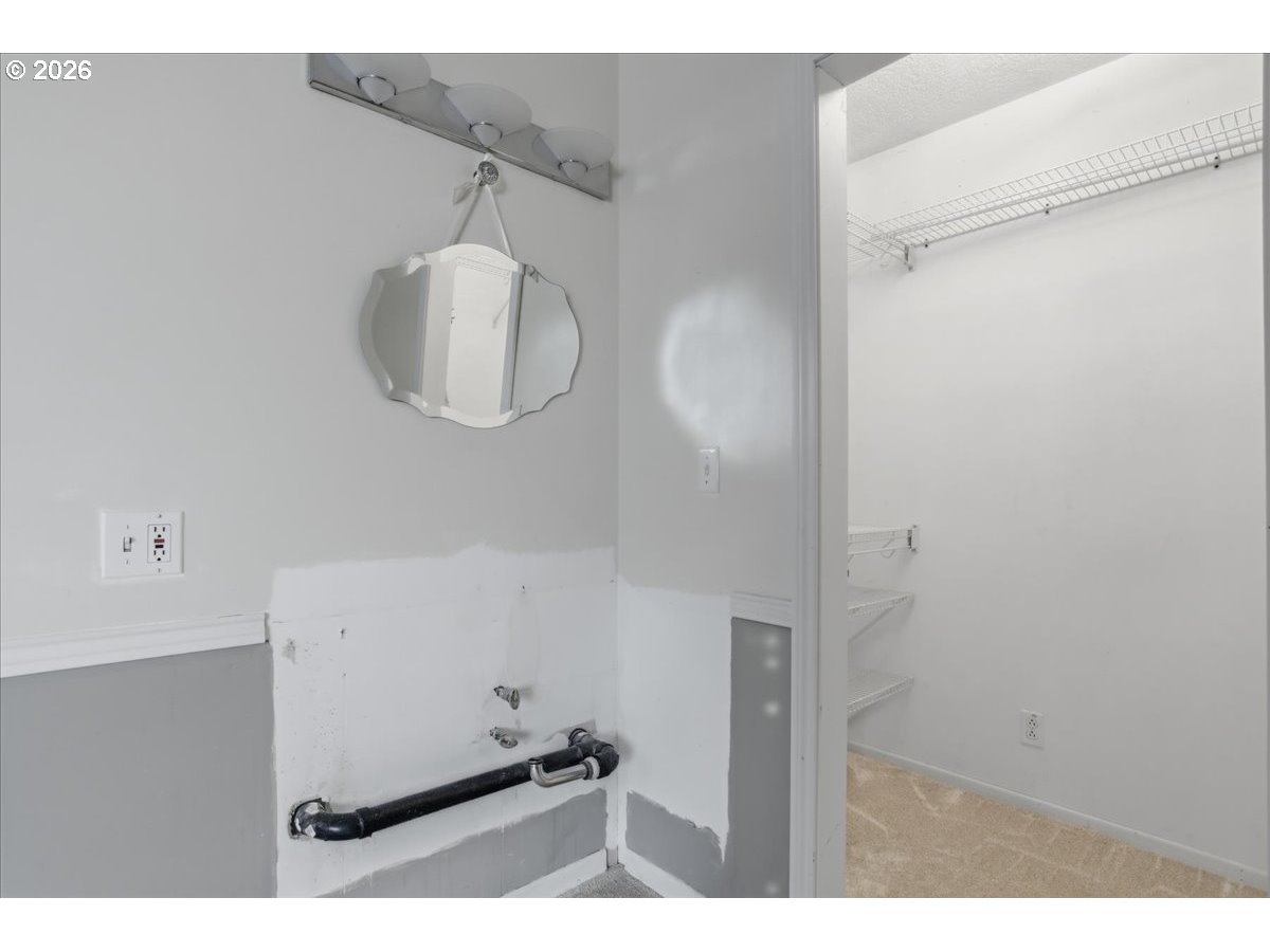 10834 Southeast Long Street Portland, OR 97266 - Photo 20 of 38