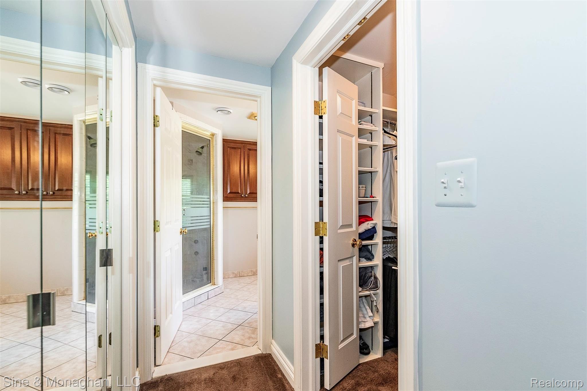 1071 North Oxford Road Grosse Pointe, MI 48236 - Photo 22 of 38 DSC_7964.jpg