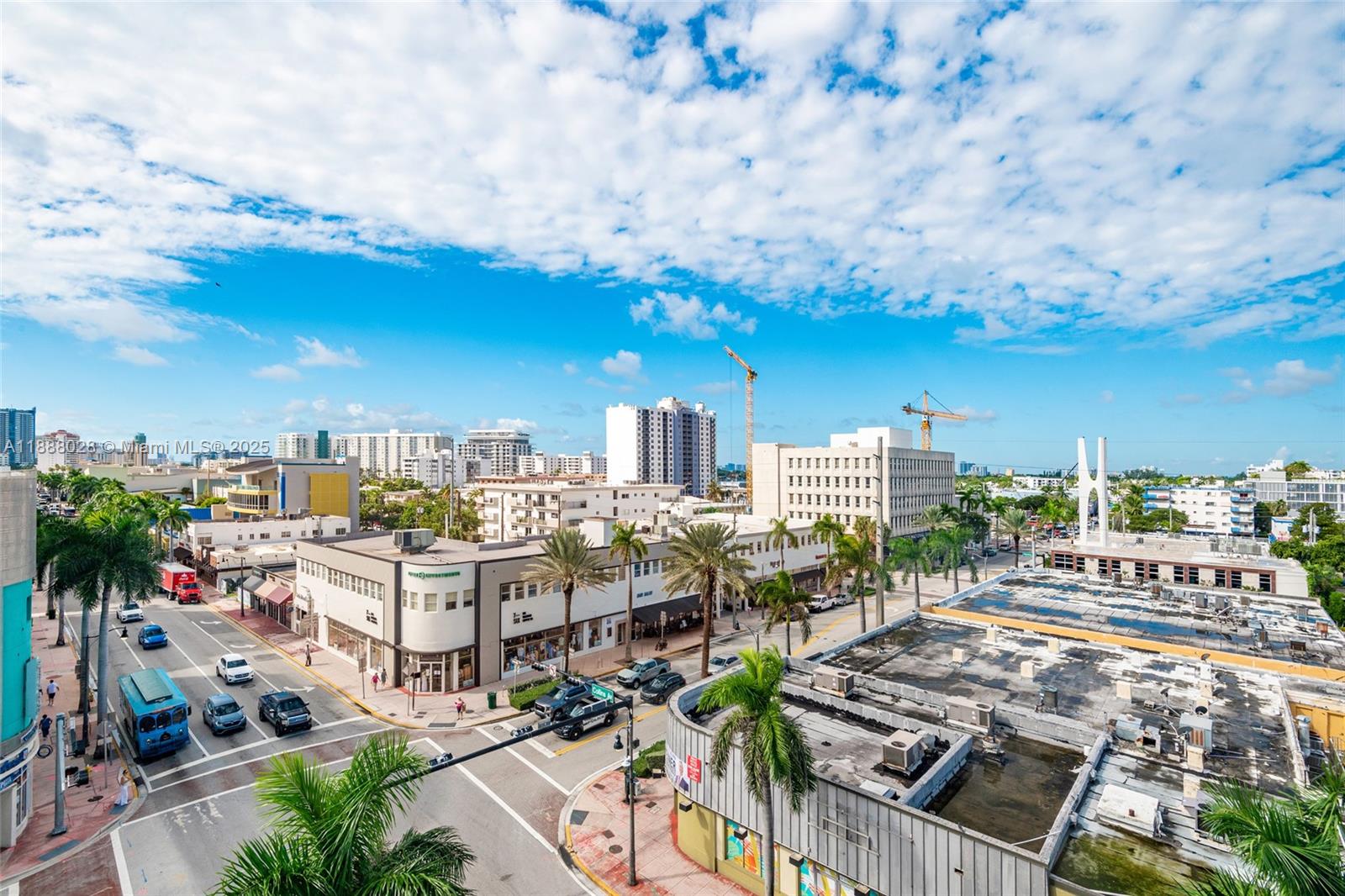 7135 Collins Avenue, Unit 625 Miami Beach, FL 33141 - Photo 3 of 33 a view of a city