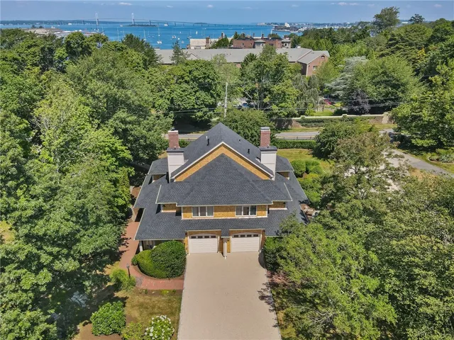 $1,550,000 | 112 Harrison Avenue, Unit B, Newport, RI 02840