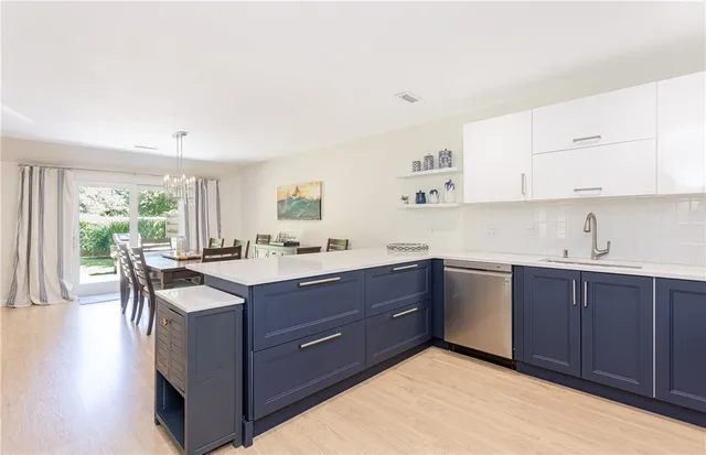 $1,550,000 | 112 Harrison Avenue, Unit B, Newport, RI 02840