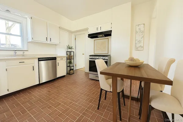 $6,750 | 505 Prospect Avenue, Mamaroneck, NY 10543