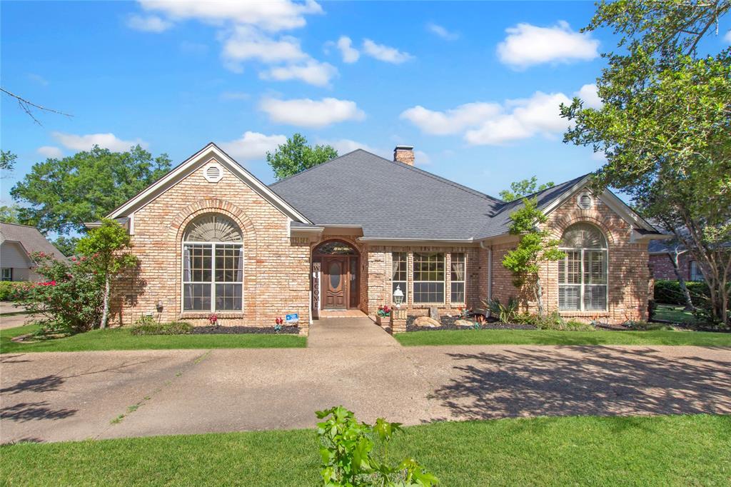 6609 Hollytree Circle Tyler, TX 75703 - Photo 1 of 40