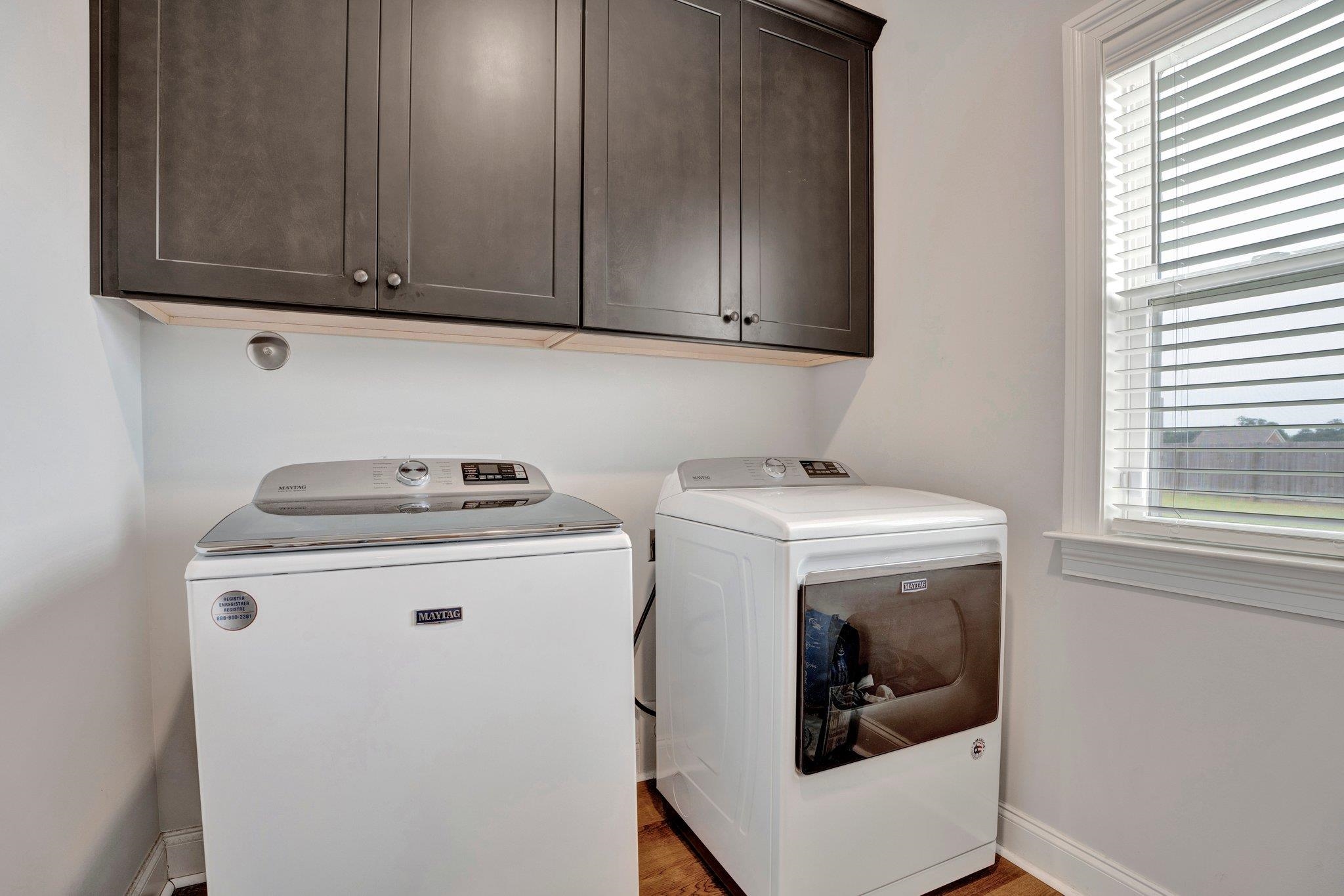 21 Trinity Cove Atoka, TN 38004 - Photo 10 of 21 a utility room with dryer and washer