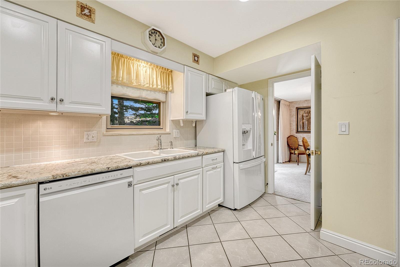 2382 West Ridge Road Littleton, CO 80120 - Photo 13 of 38 Gallery Image 13