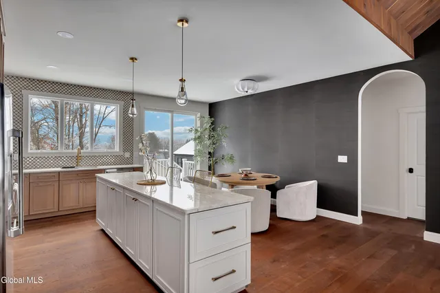 $775,000 | 27 Woodland Hl Road, North Greenbush, NY 12198