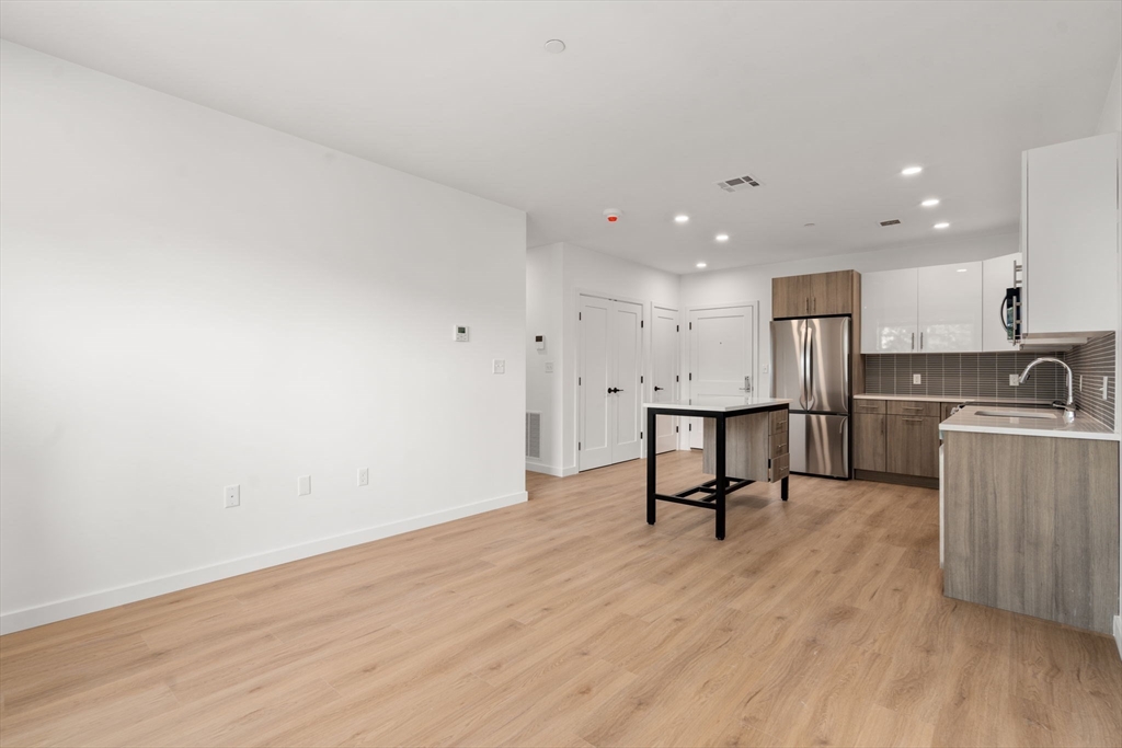 40 Centre Street, Unit 308 Brookline, MA 02446 - Photo 4 of 10