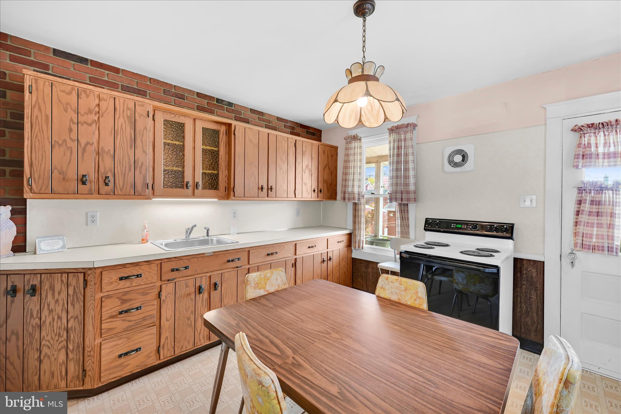 1340 Fern Avenue Reading, PA 19607 - Photo 14 of 30 Kitchen