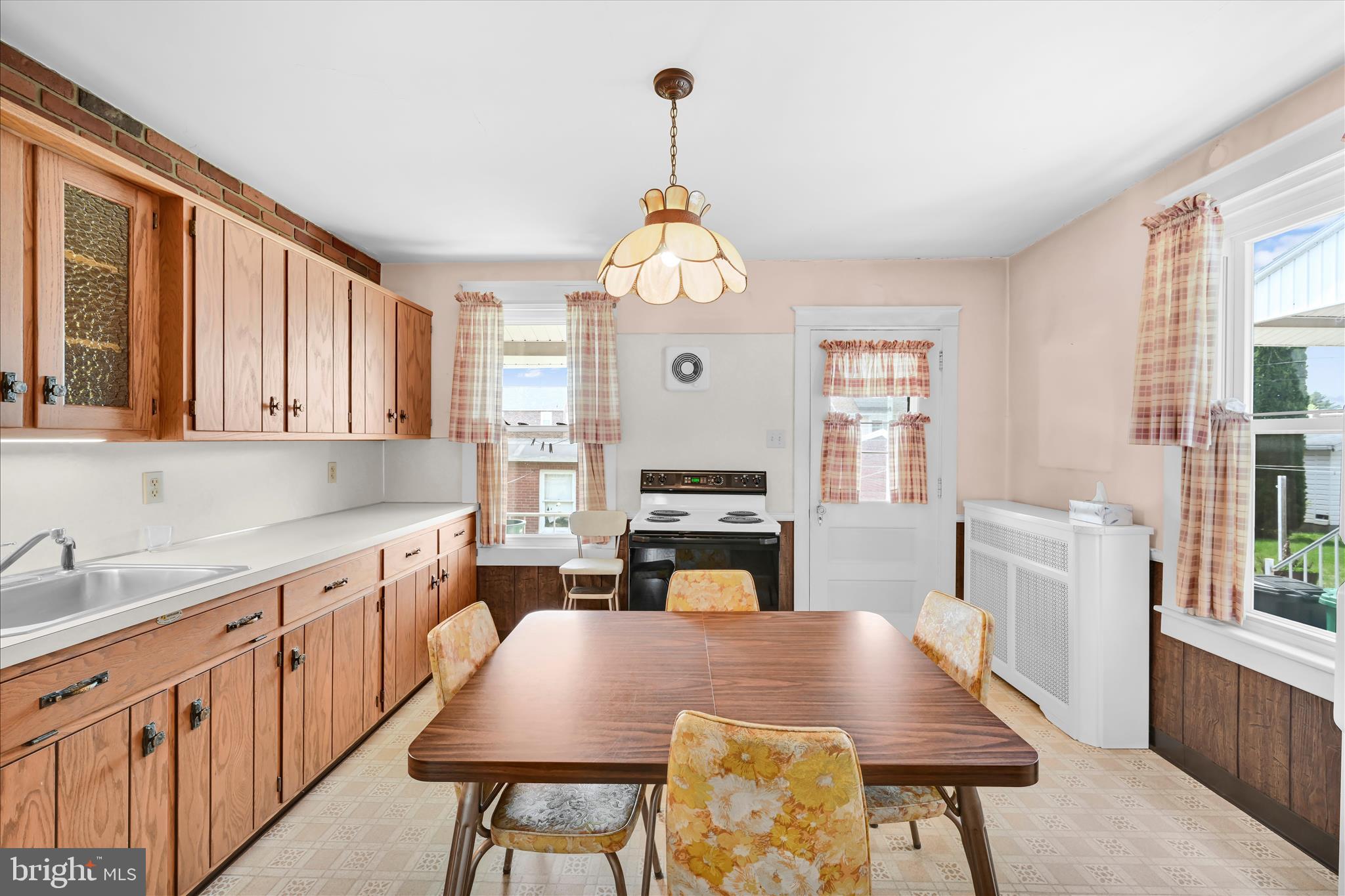 1340 Fern Avenue Reading, PA 19607 - Photo 15 of 30 Kitchen