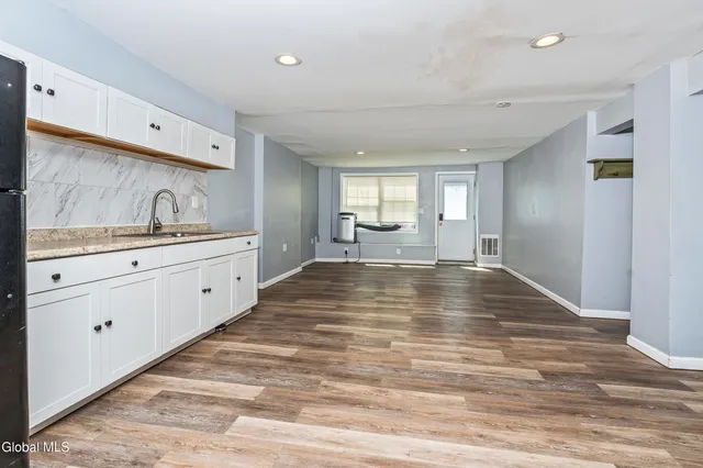 $249,900 | 211 Clinton Avenue, Albany, NY 12210