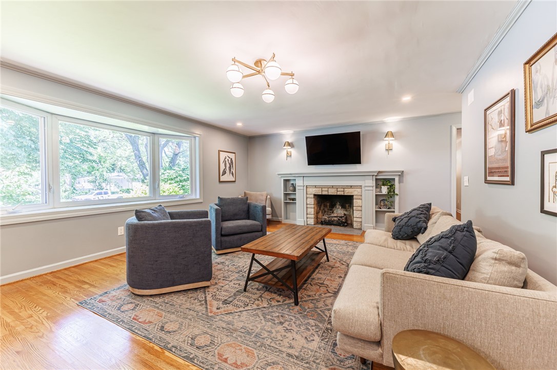 180 Overbrook Road Pittsford, NY 14618 - Photo 7 of 35