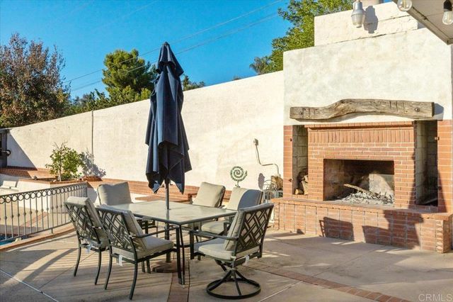 $1,100,000 | 1971 Bernardo Avenue, Escondido, CA 92025