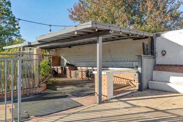 $1,100,000 | 1971 Bernardo Avenue, Escondido, CA 92025